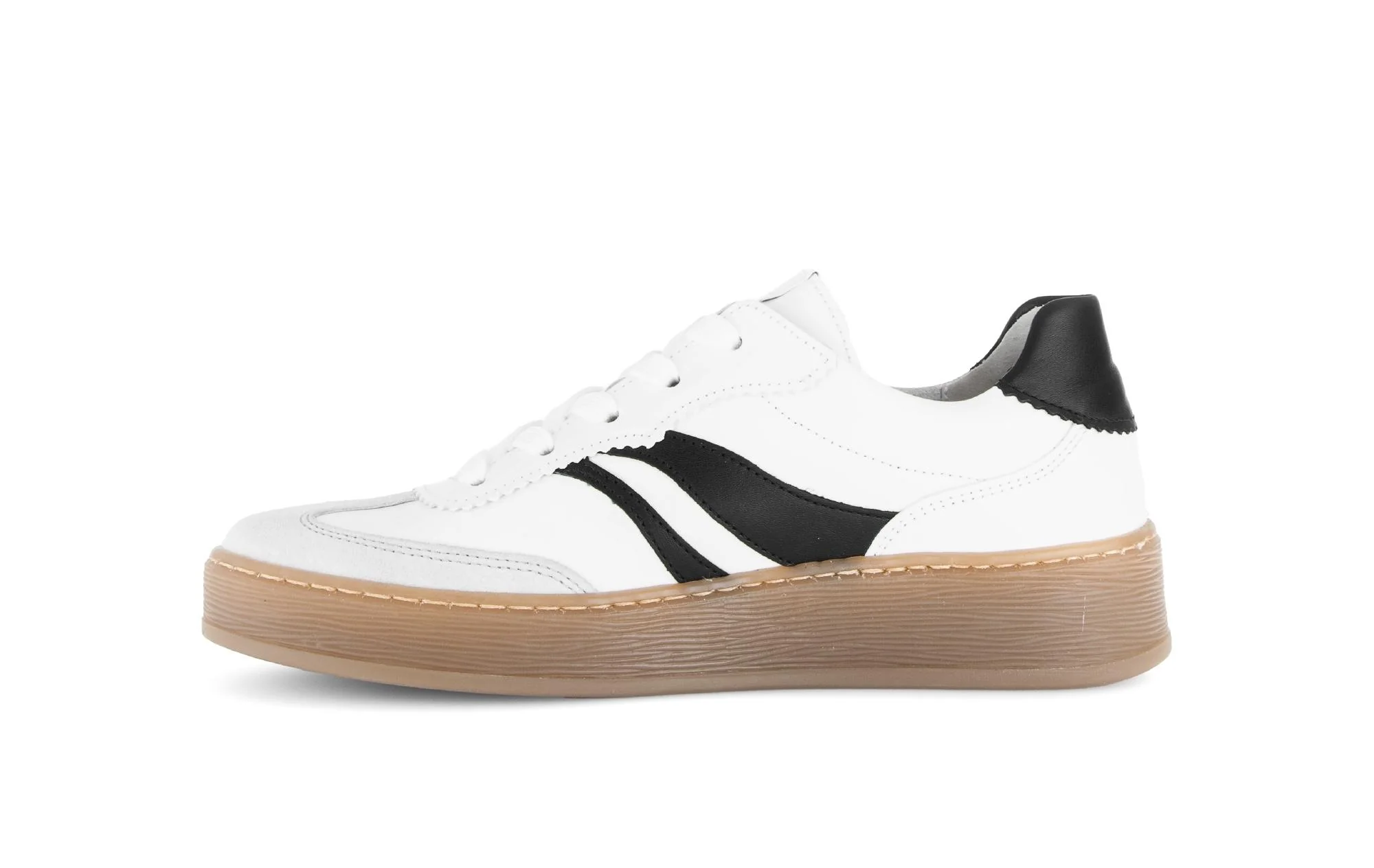 Baskets blanches en cuir - Image 2