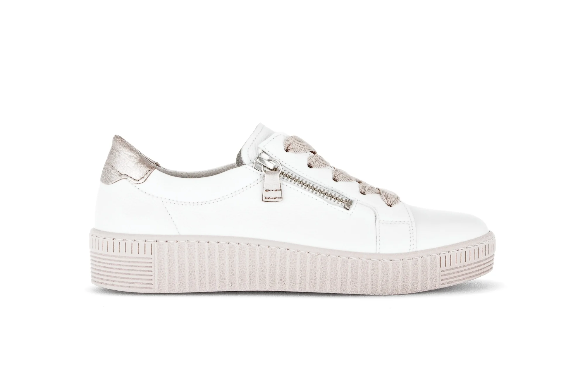 Baskets blanches en cuir lisse