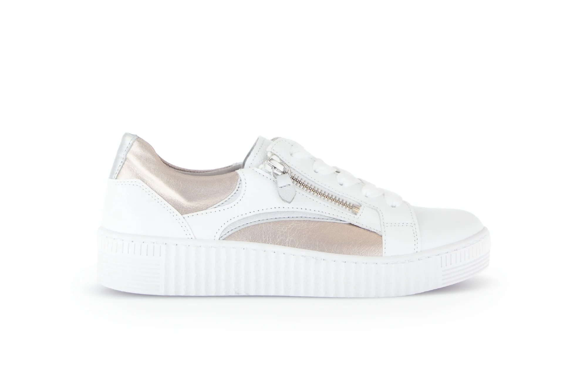 Baskets blanches et dorées en cuir lisse