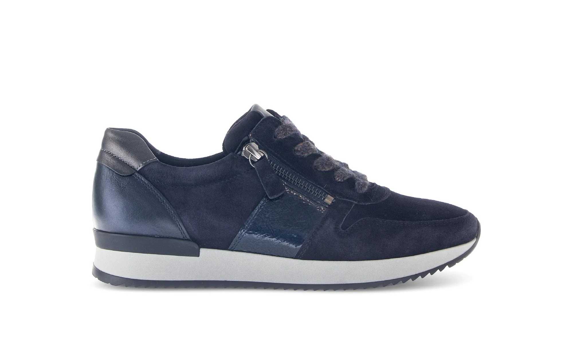 Baskets bleues en cuir