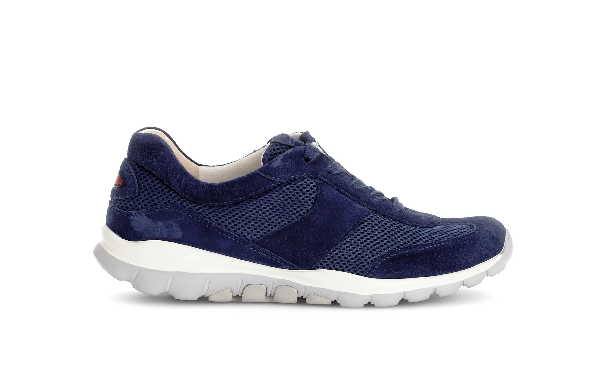 Baskets bleues en textile et cuir
