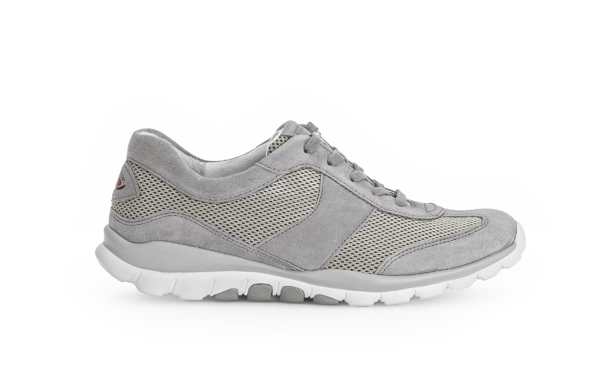 Baskets grises en cuir