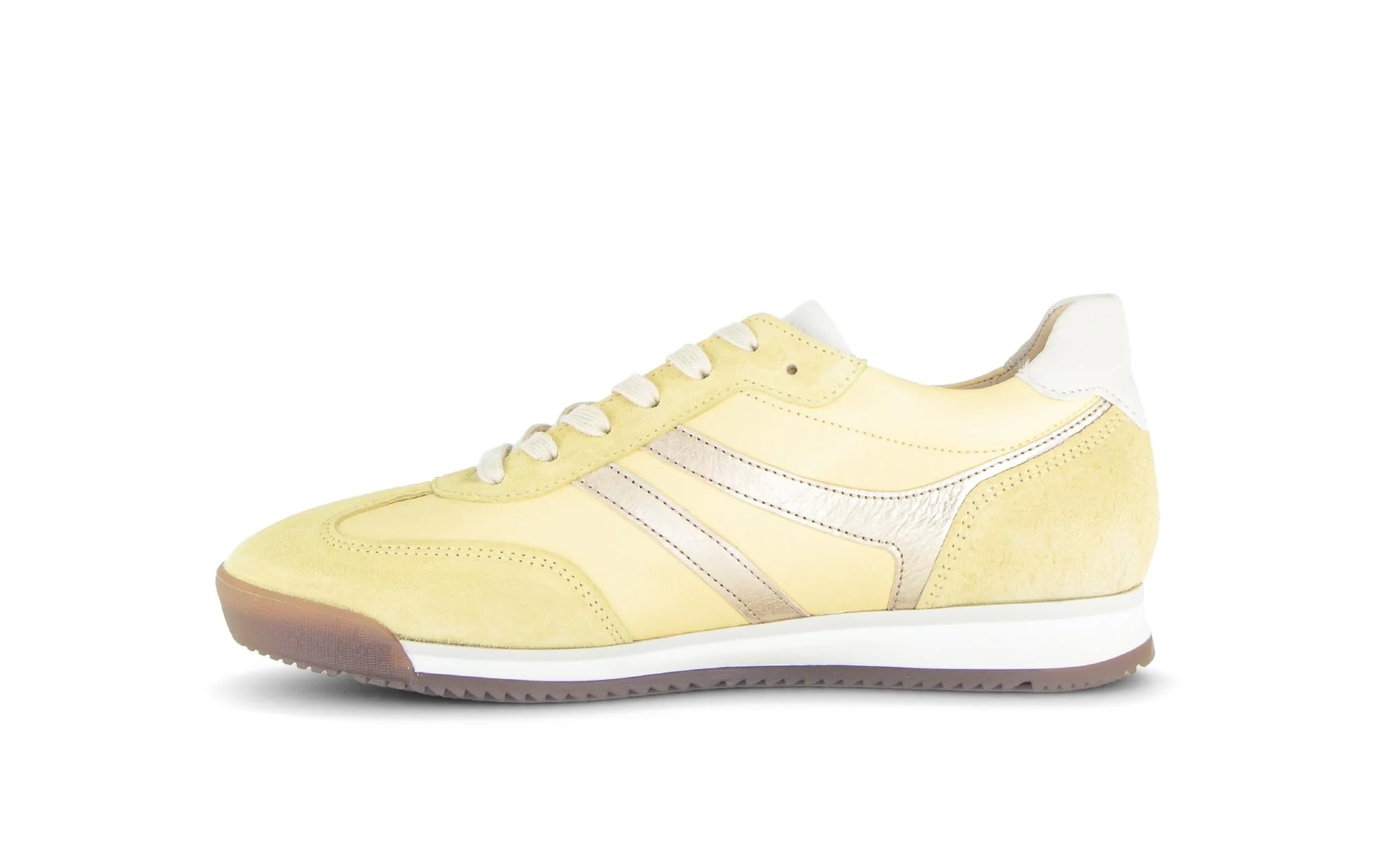 Baskets jaunes en cuir et nubuck - Image 2
