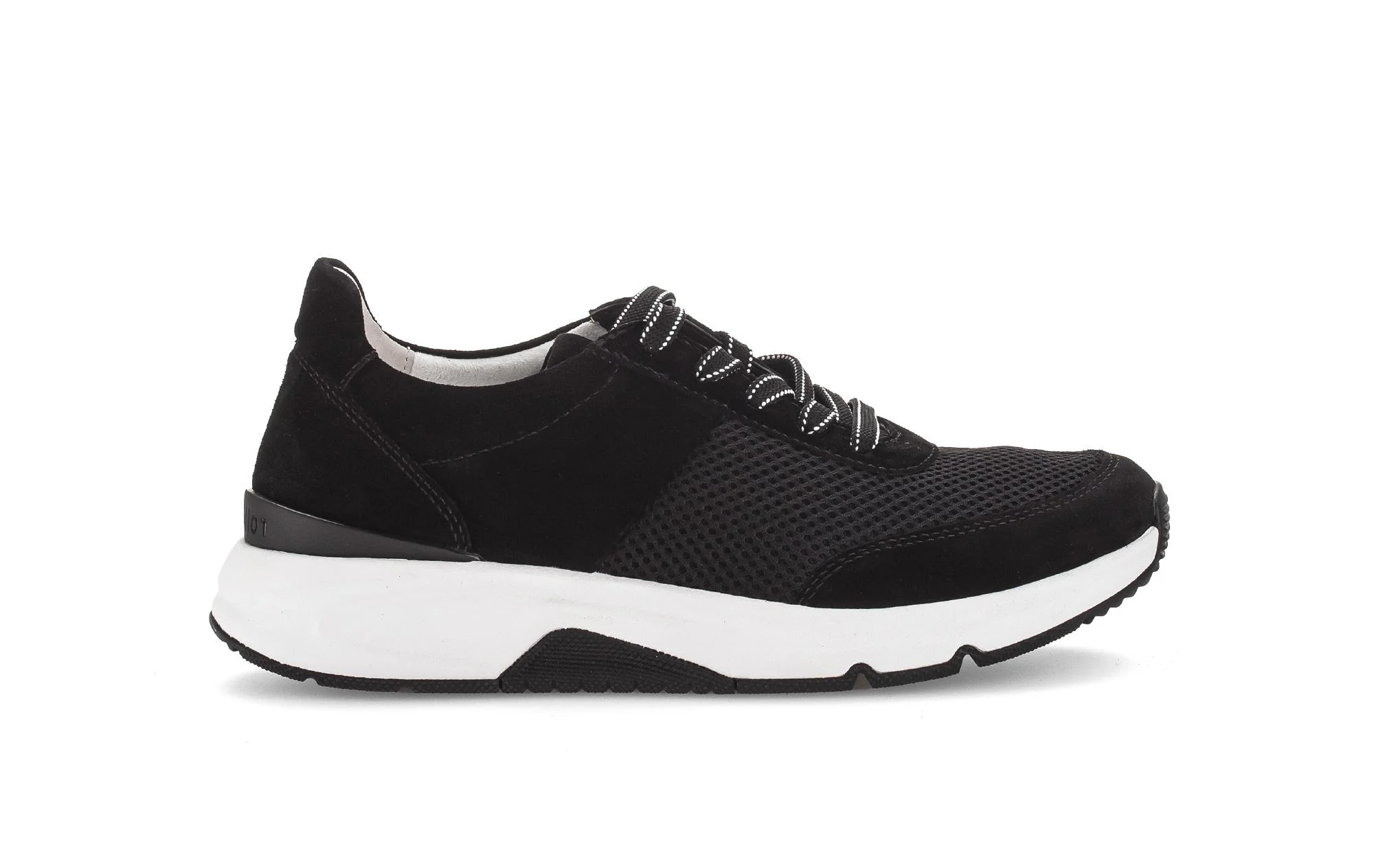 Baskets noires en nubuck et textile