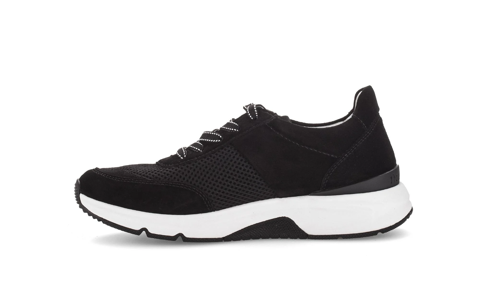 Baskets noires en nubuck et textile - Image 2