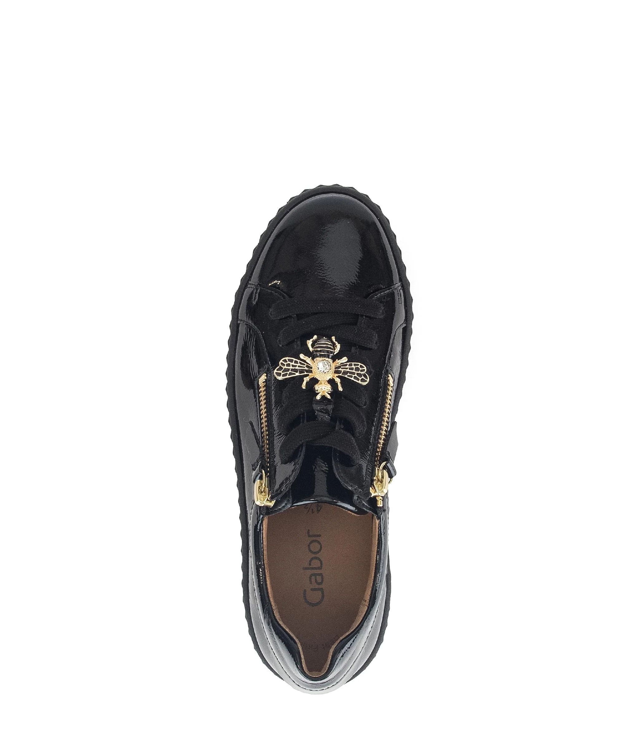 Baskets noires en cuir vernis avec un bijou fantaisie abeille - Image 3