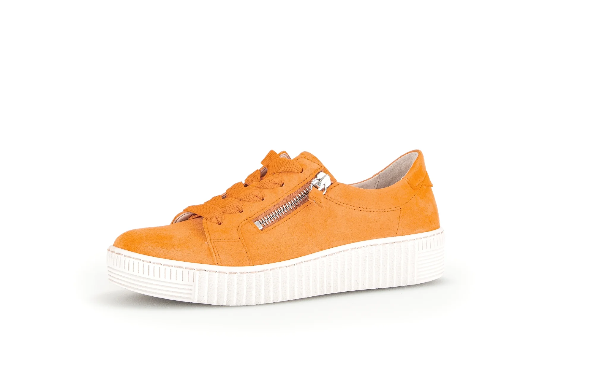 Baskets orange en cuir velours - Image 3