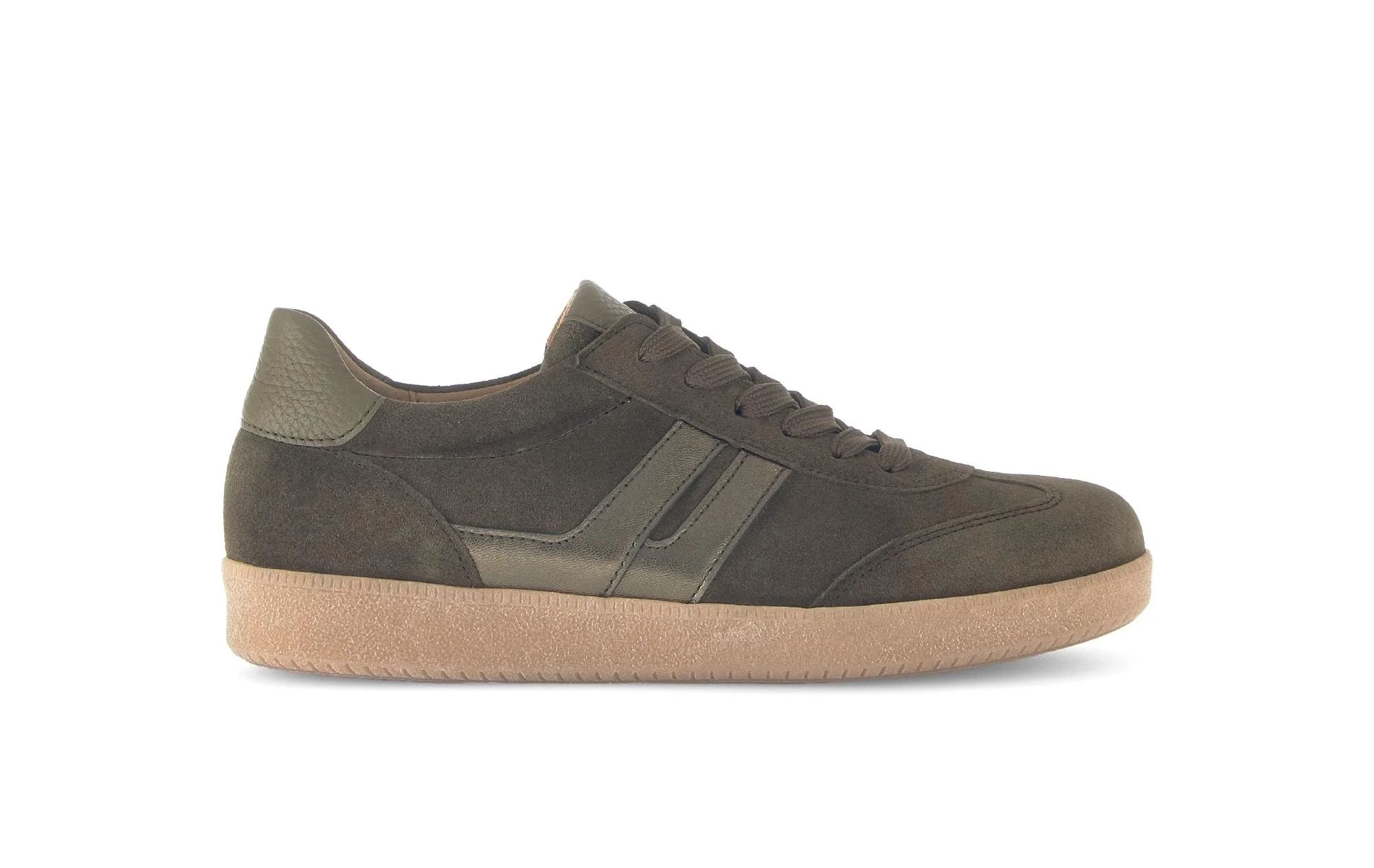Baskets vertes en nubuck