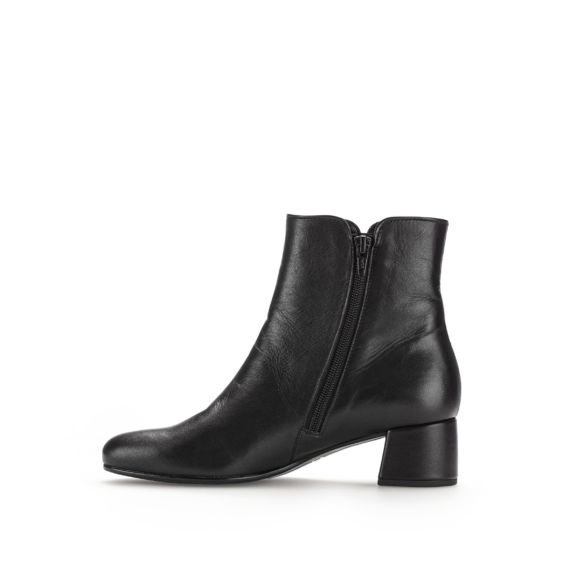Bottines noires en cuir lisse - Image 2