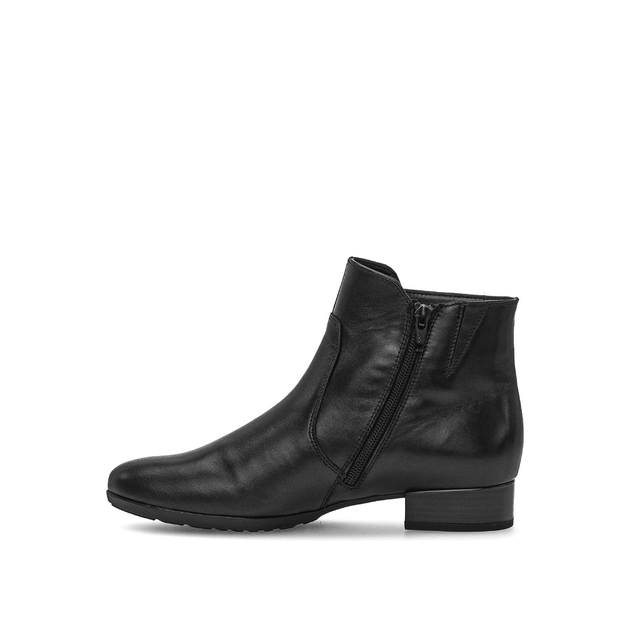 Bottines noires en cuir lisse - Image 2